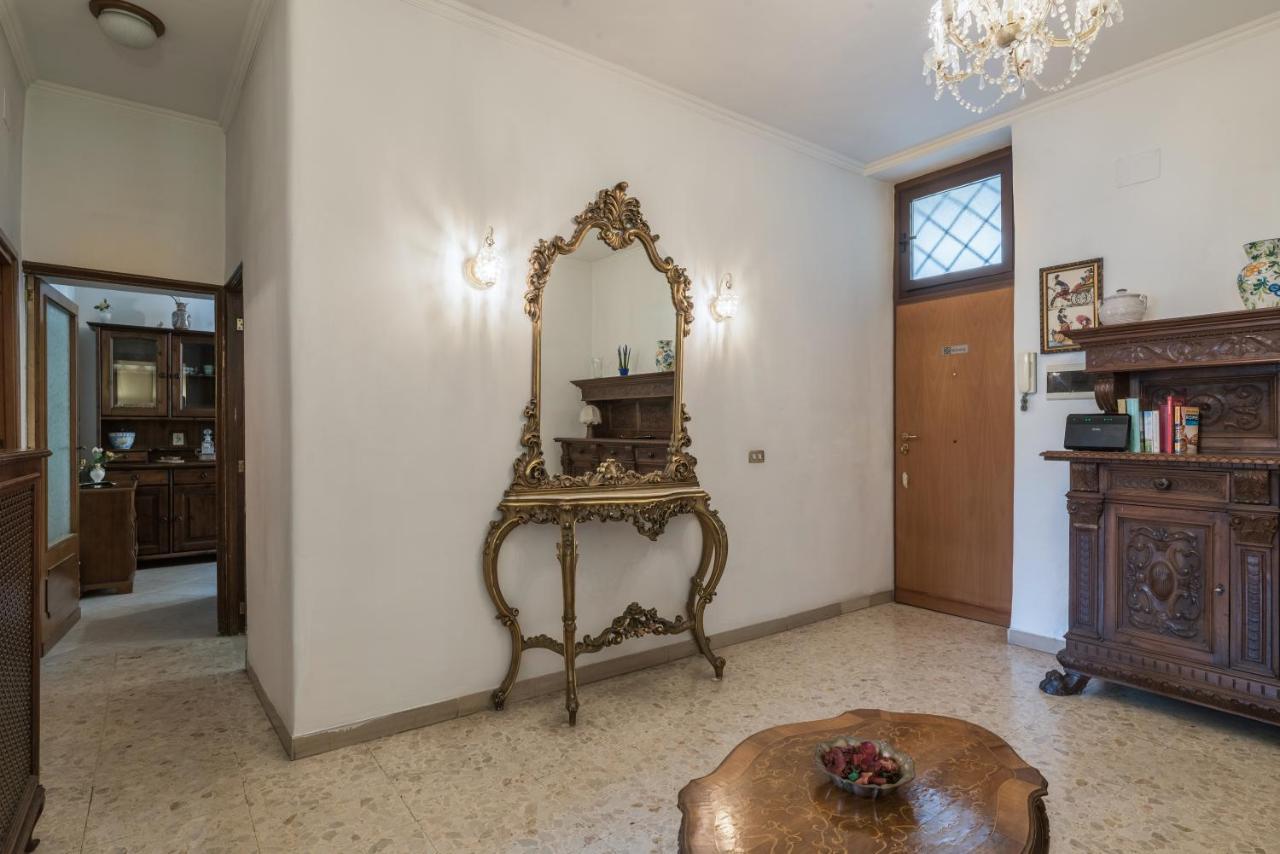 Warm Apt In Ancient Building In Vatican-P S Pietro — Photos 2